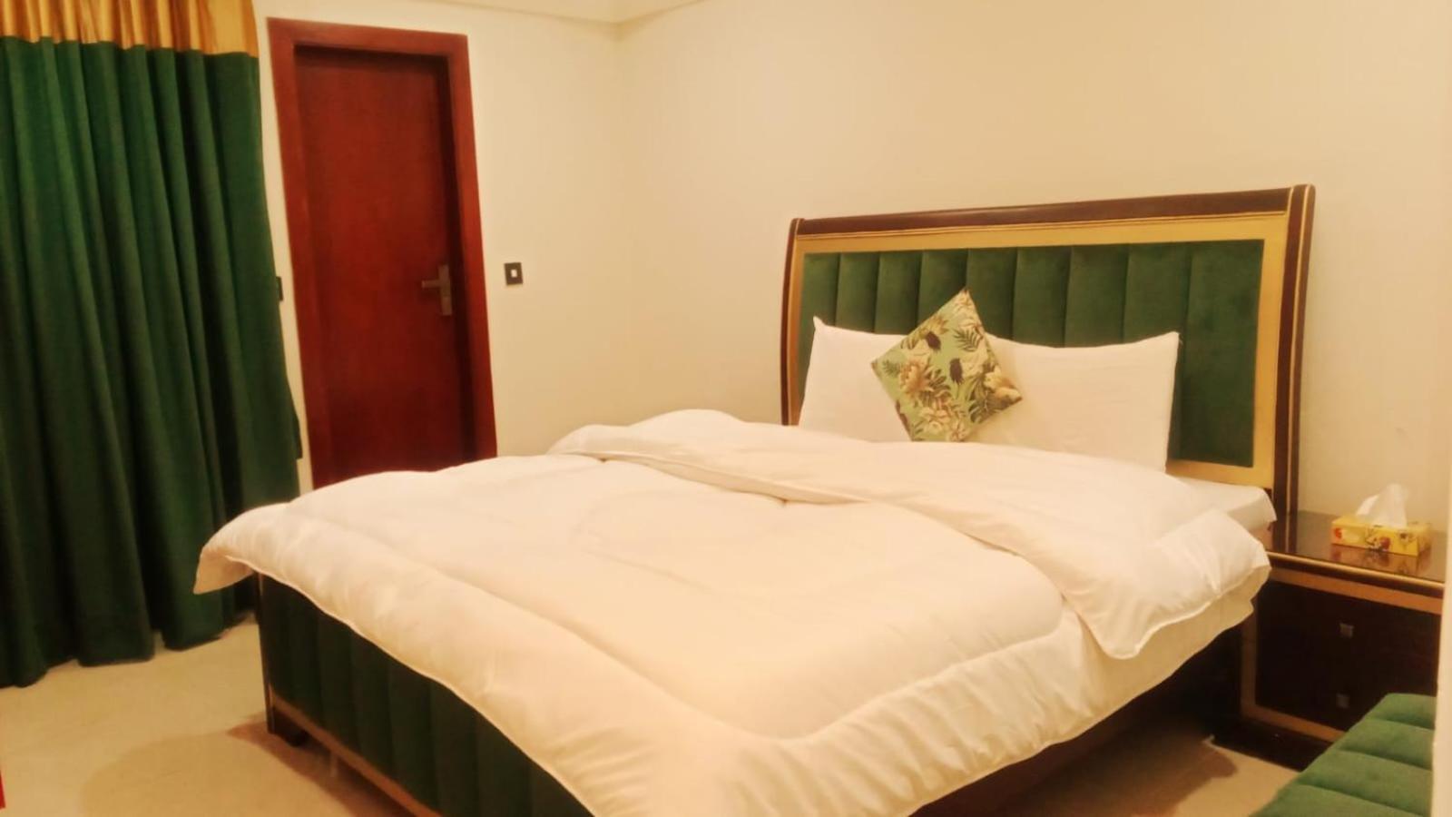 Royal Galaxy Hotel & Residence - Near Islamabad International Airport & Motorway Eksteriør bilde