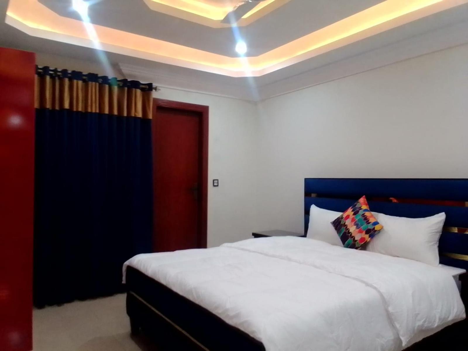 Royal Galaxy Hotel & Residence - Near Islamabad International Airport & Motorway Eksteriør bilde