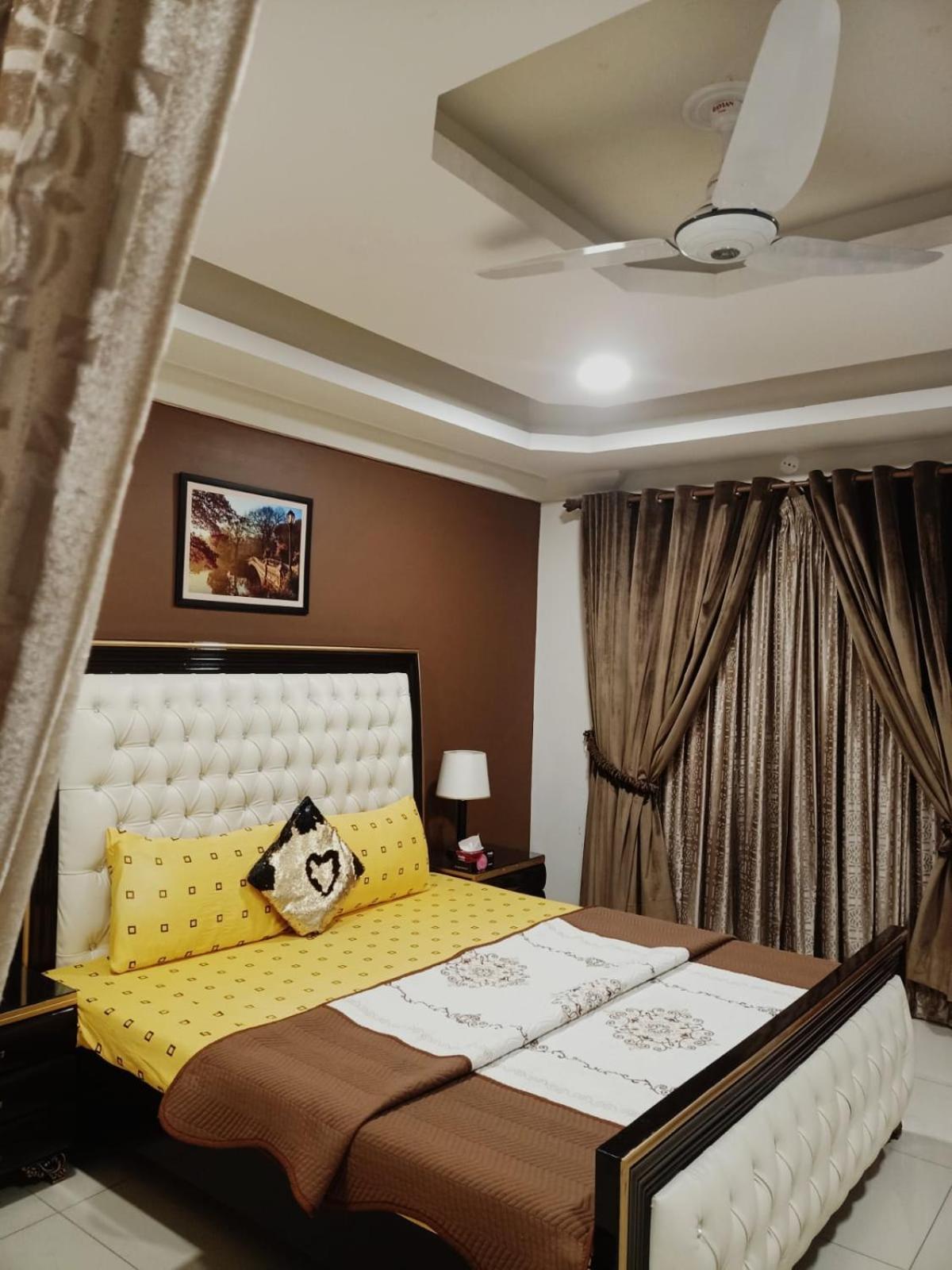 Royal Galaxy Hotel & Residence - Near Islamabad International Airport & Motorway Eksteriør bilde