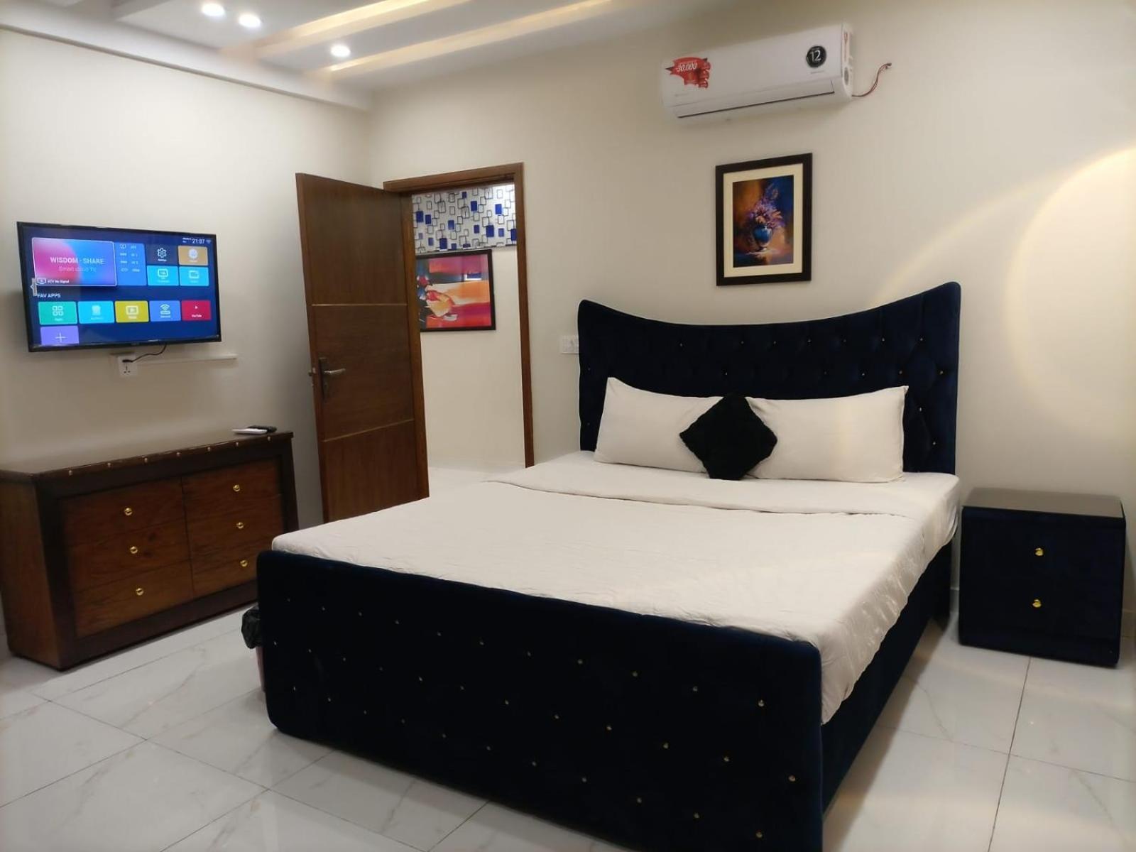 Royal Galaxy Hotel & Residence - Near Islamabad International Airport & Motorway Eksteriør bilde
