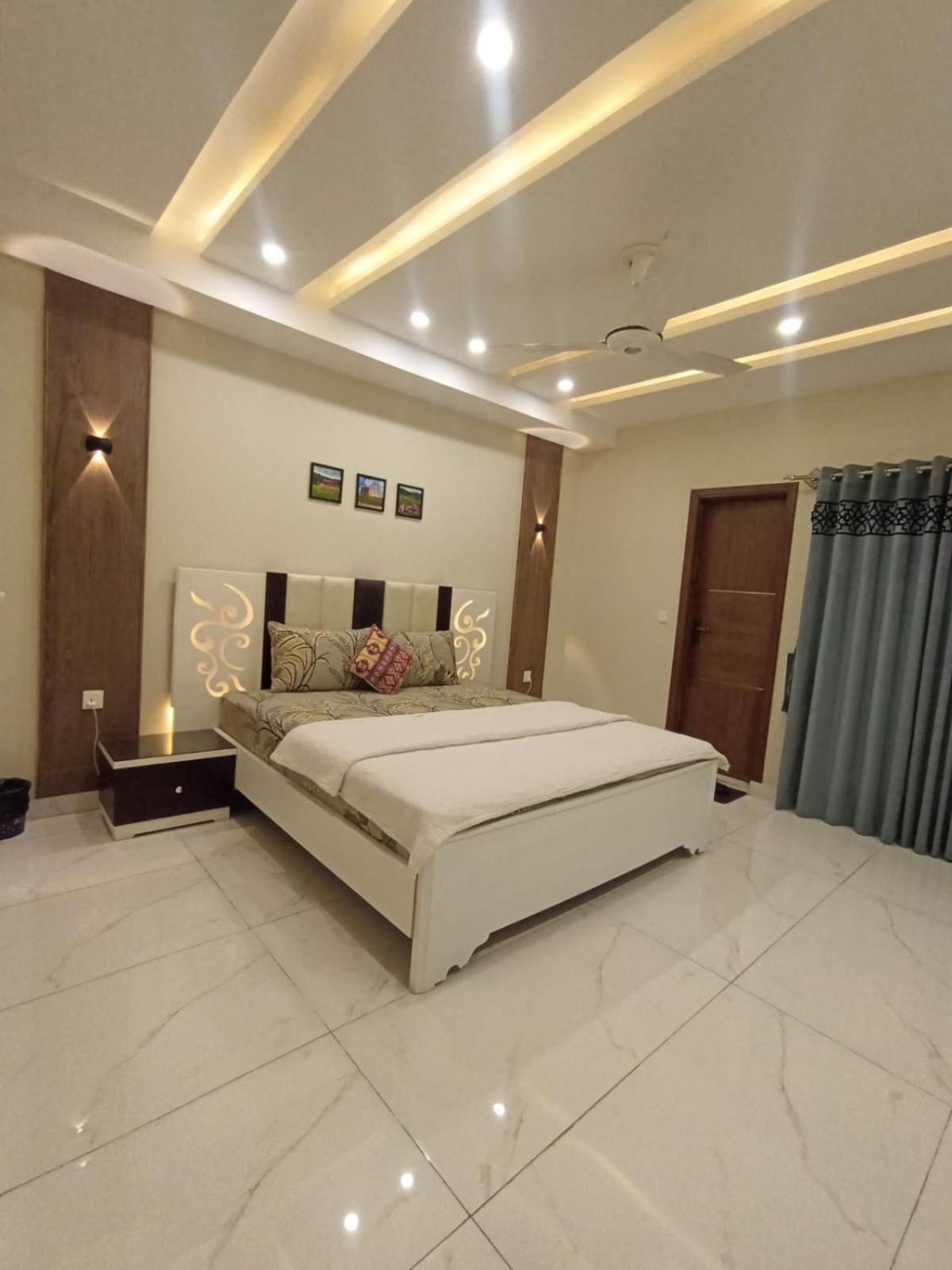 Royal Galaxy Hotel & Residence - Near Islamabad International Airport & Motorway Eksteriør bilde