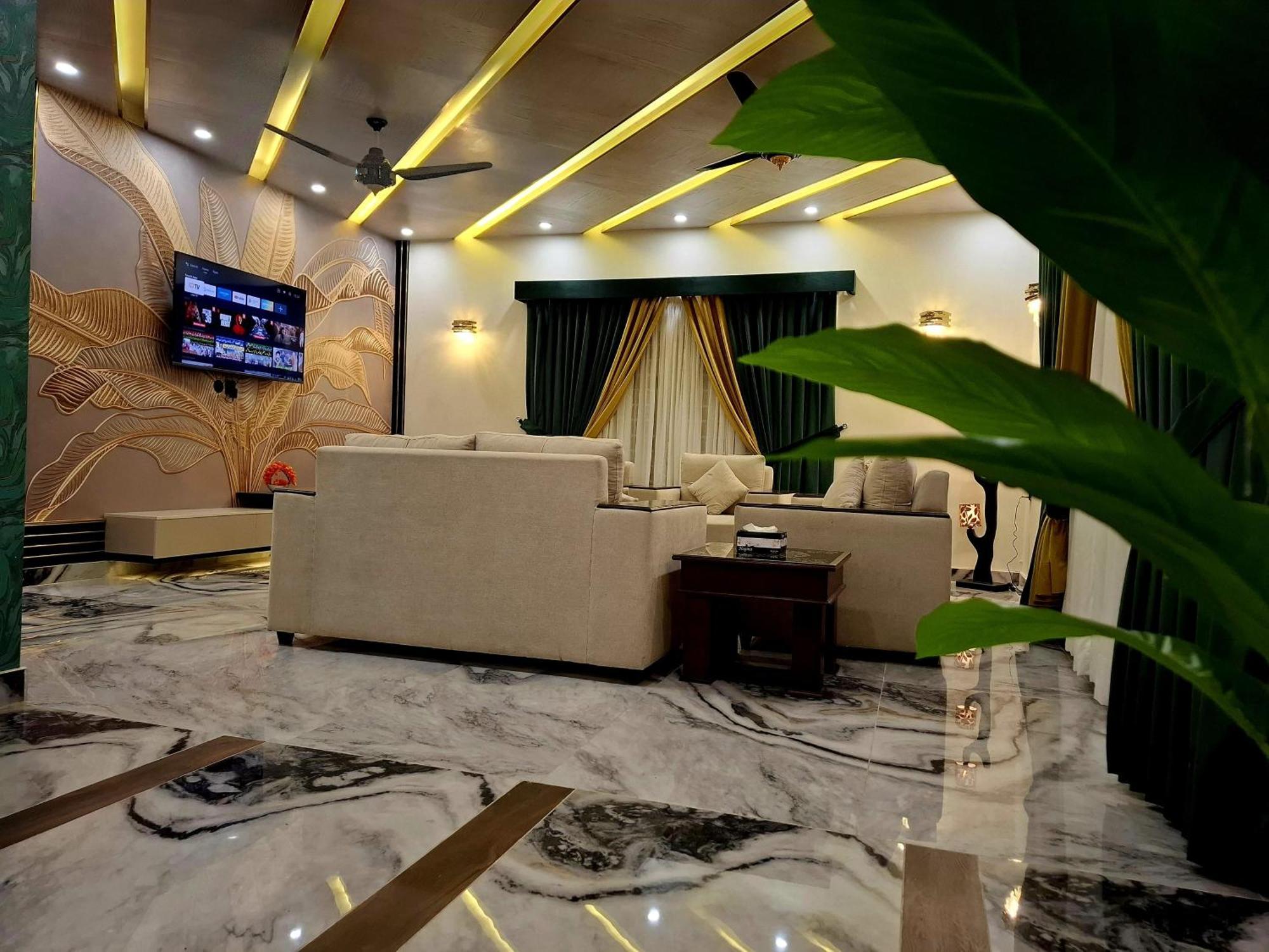Royal Galaxy Hotel & Residence - Near Islamabad International Airport & Motorway Eksteriør bilde
