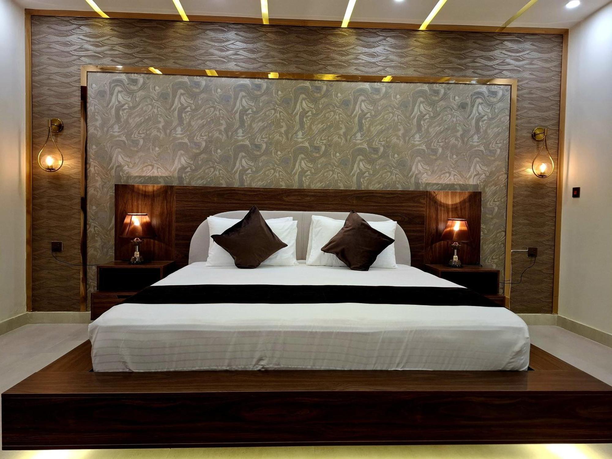 Royal Galaxy Hotel & Residence - Near Islamabad International Airport & Motorway Eksteriør bilde