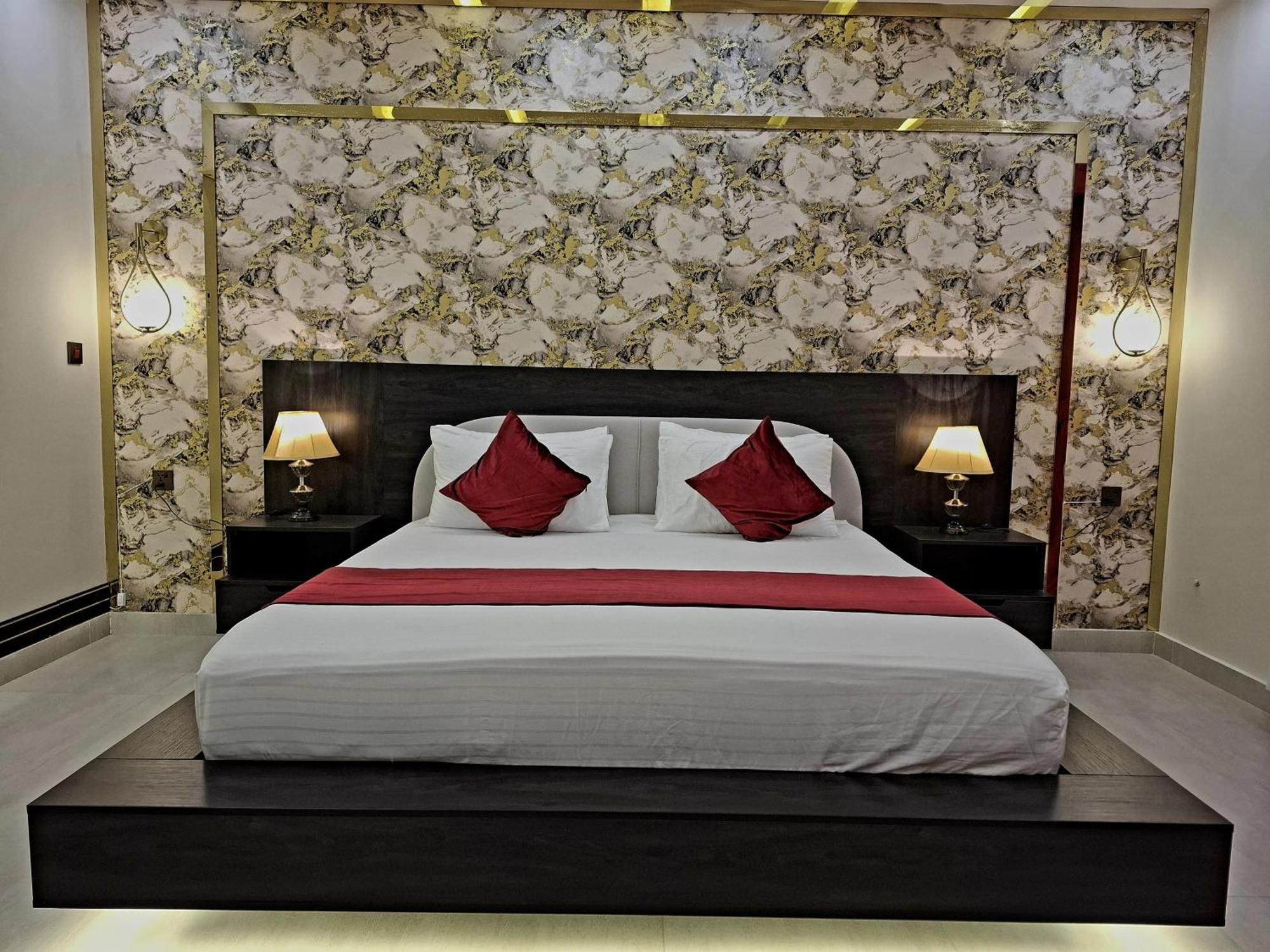 Royal Galaxy Hotel & Residence - Near Islamabad International Airport & Motorway Eksteriør bilde